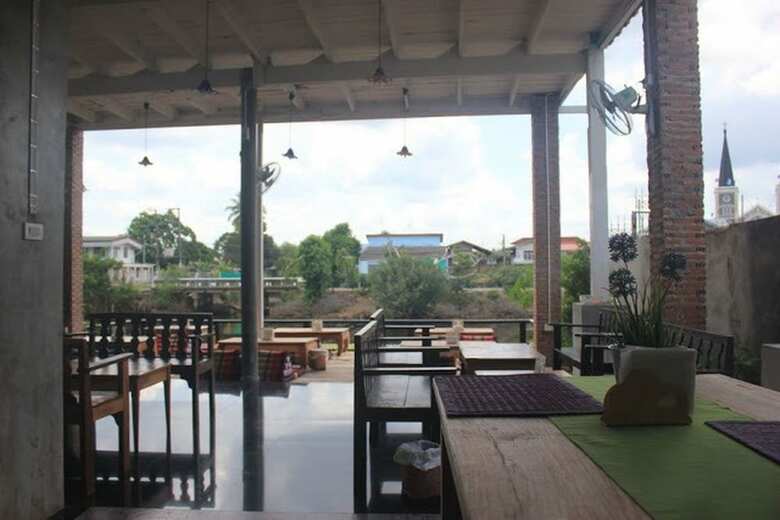 Hotel At Rimnam Chan Hostel