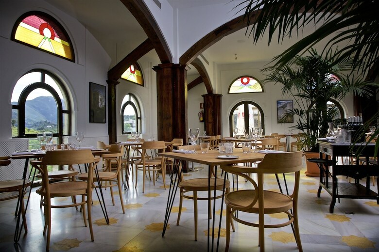 Hotel Restaurante Castillo de Monda