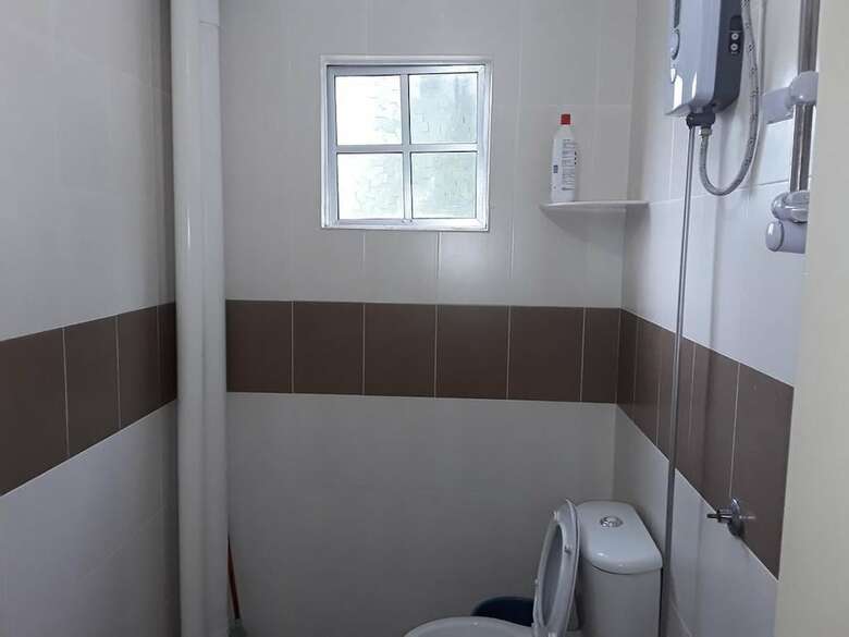 Aaron Apartment At Crown Imperial