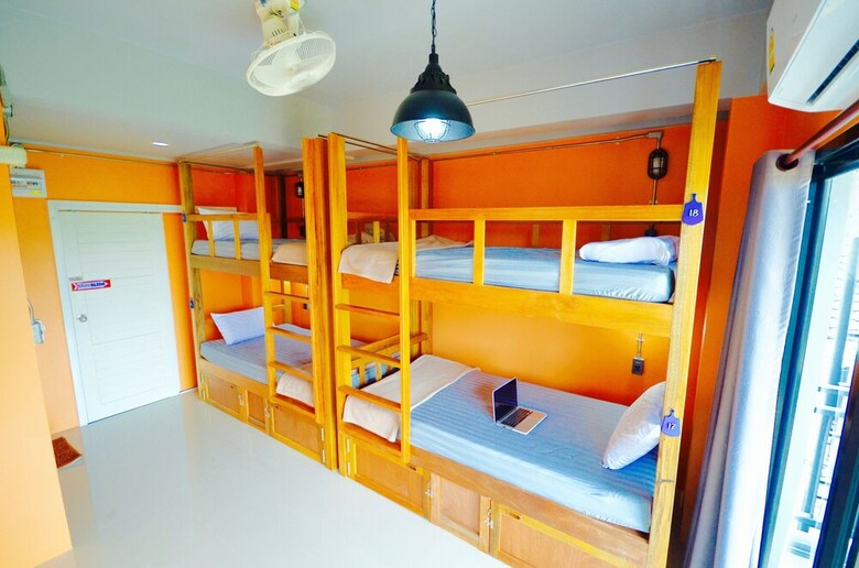 Hostal Nomad Hostel Krabi