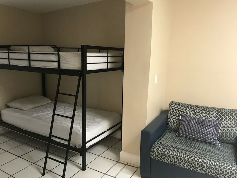 Hostal Sheridan Guesthouse