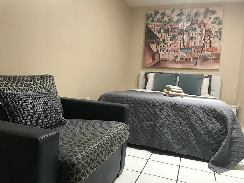 Hostal Sheridan Guesthouse