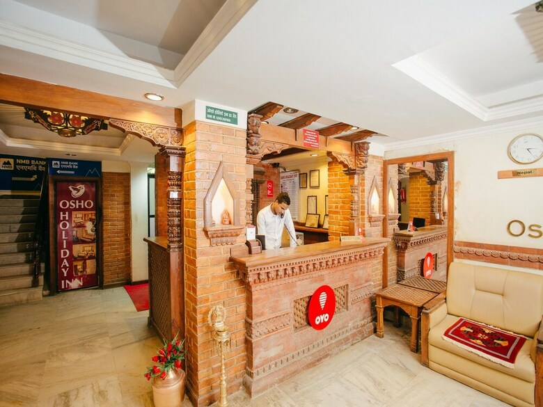 Hotel Oyo 11459 Osho Holiday Inn