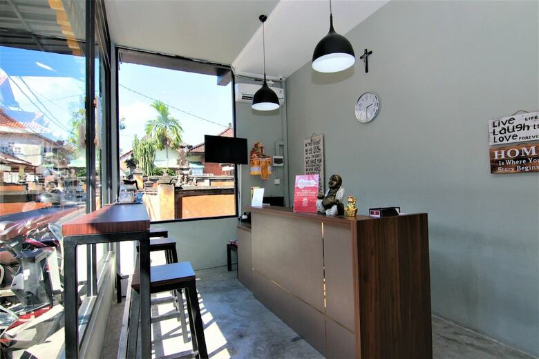 Hostal Zen Hostel Jalan Patimura Legian