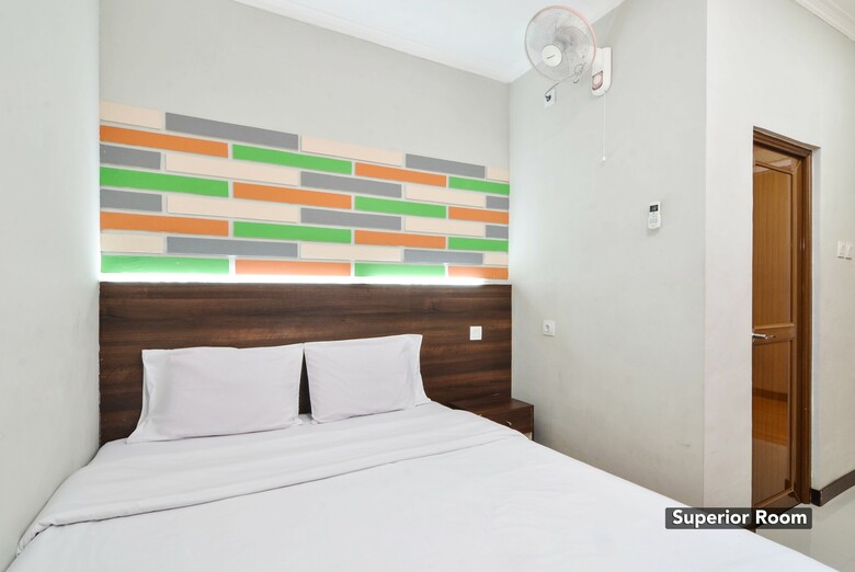 Hotel 555 Guest House