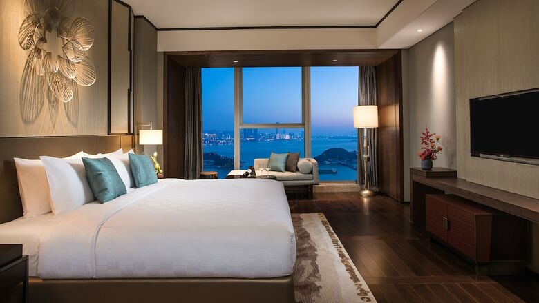 Hotel Hualuxe Xiamen Haicang