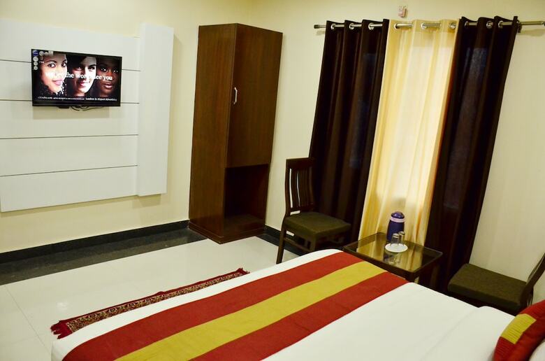 Hotel 49