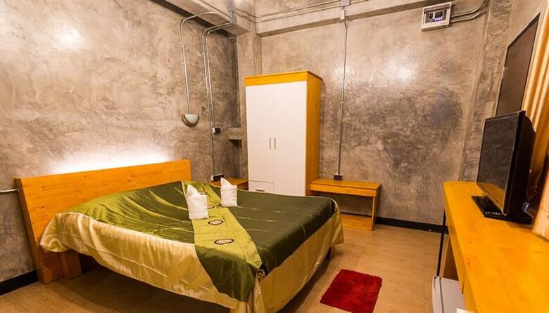 Hotel W Hostel