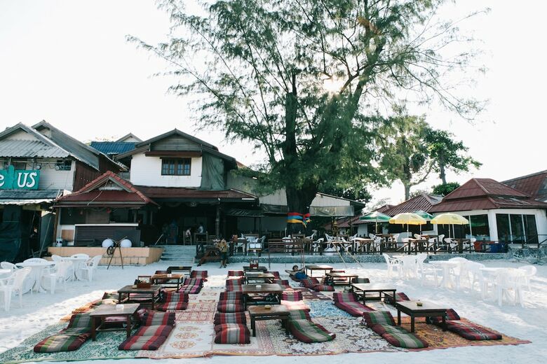Hotel Haadrin Resort