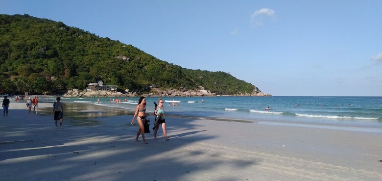 Hotel Haadrin Resort