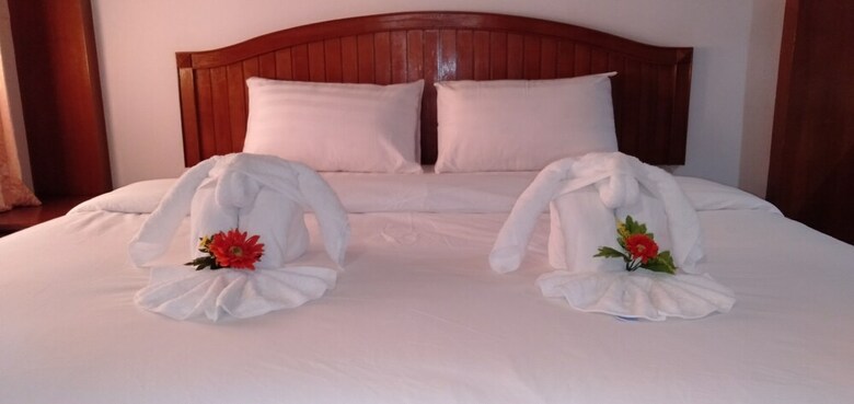 Hotel Haadrin Resort