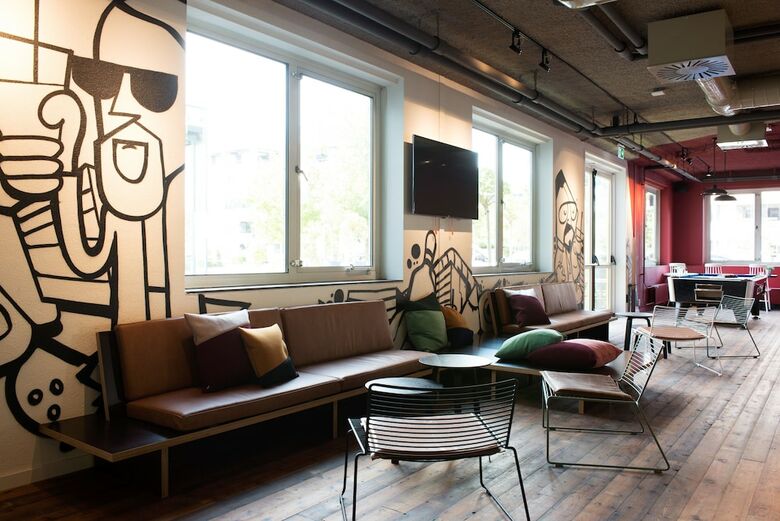 Hostal Via Amsterdam