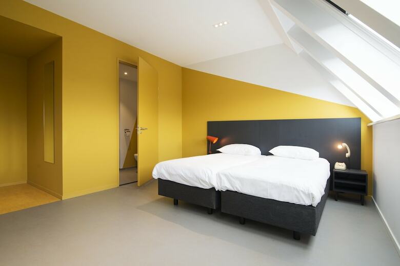 Hostal Via Amsterdam