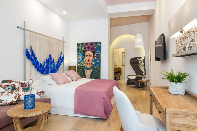 Hotel Aisha Petite Suites