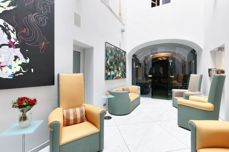 Skaritz Hotel And Residence