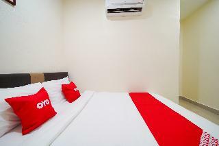 Oyo 764 Hotel Famous Inn