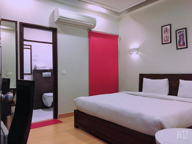 Hotel Purplebeds By Vits - Dasaprakash