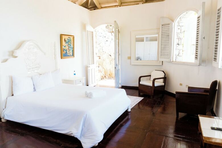 Hotel Marquis Paradise