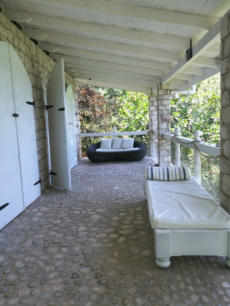 Hotel Marquis Paradise