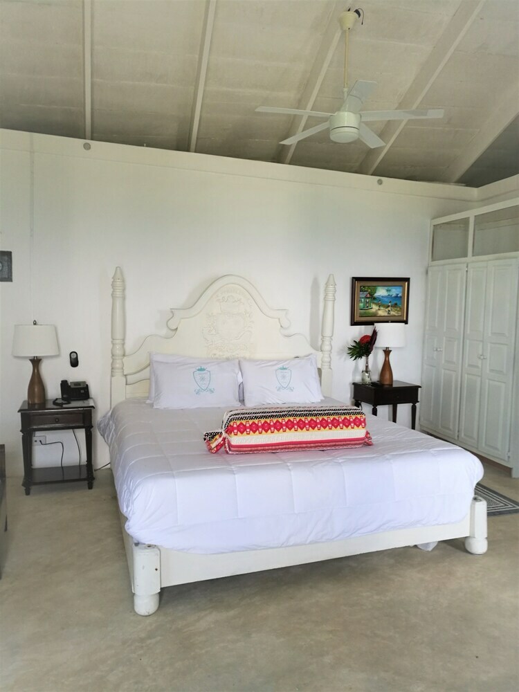Hotel Marquis Paradise