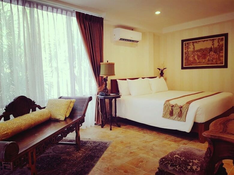 Hotel Chuchai Buri Sri Amphawa