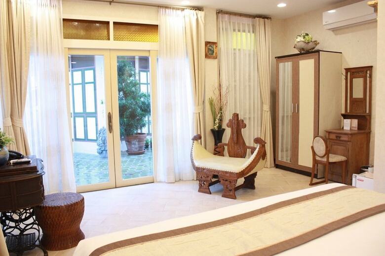 Hotel Chuchai Buri Sri Amphawa