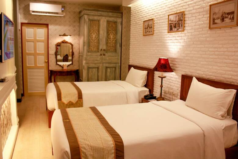 Hotel Chuchai Buri Sri Amphawa
