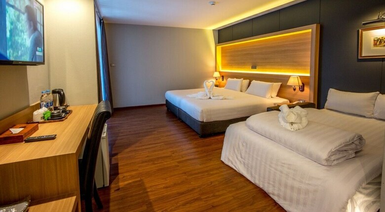 Hotel The Three Hat Yai