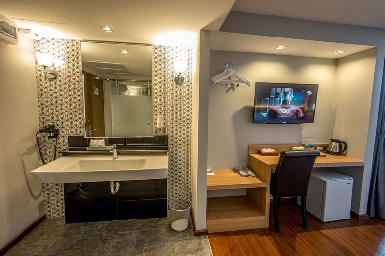 Hotel The Three Hat Yai