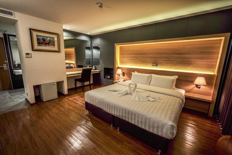 Hotel The Three Hat Yai