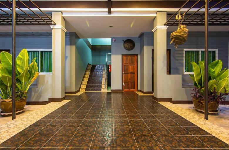 Hotel Nawaporn Resort