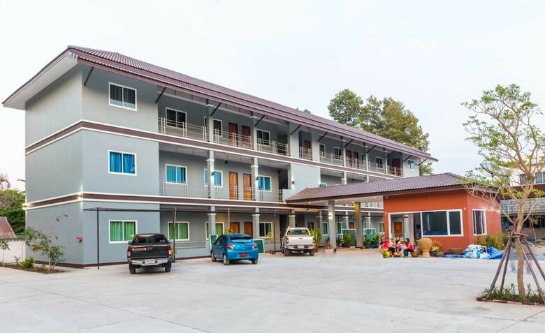 Hotel Nawaporn Resort