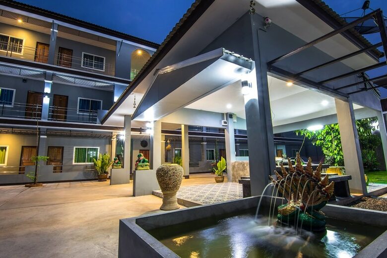 Hotel Nawaporn Resort
