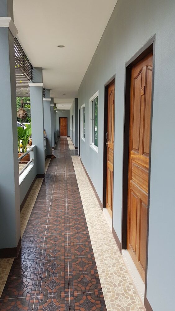 Hotel Nawaporn Resort