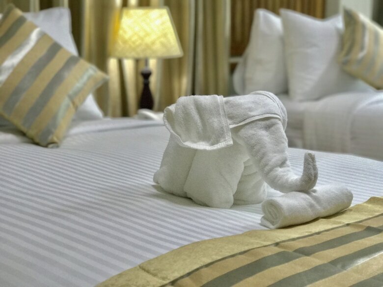 Ten Mile Hotel