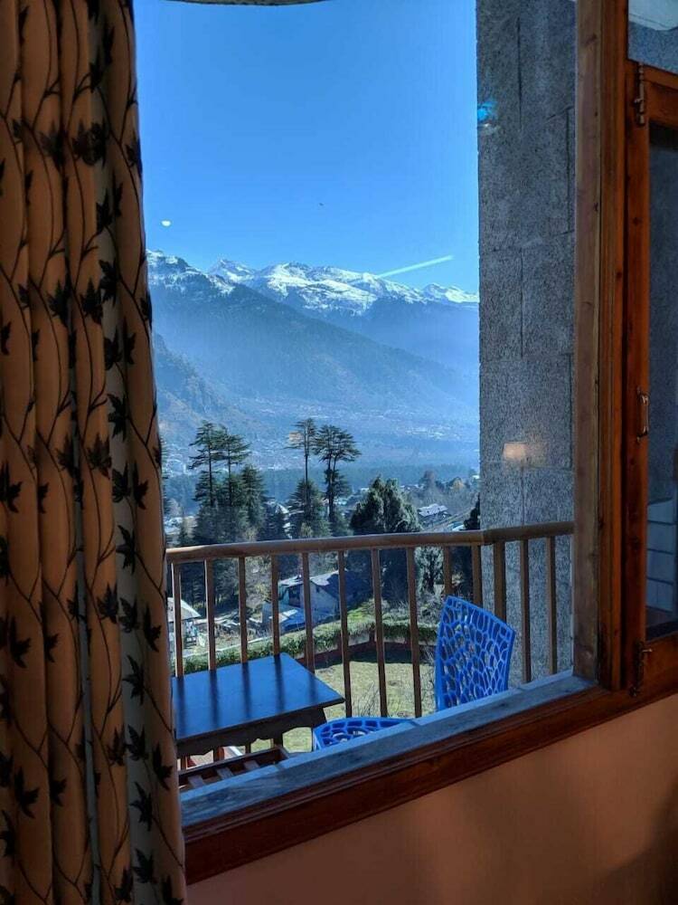 Hotel Utopia Resorts & Spa