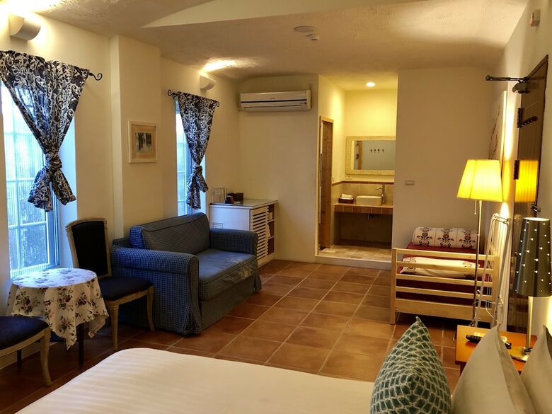 Hotel Spoondrift Hostal