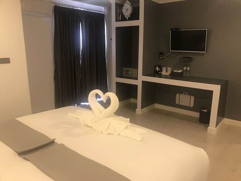 Hotel White House