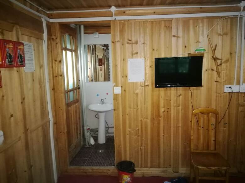 Hostal Spring Orchid Youth Hotel
