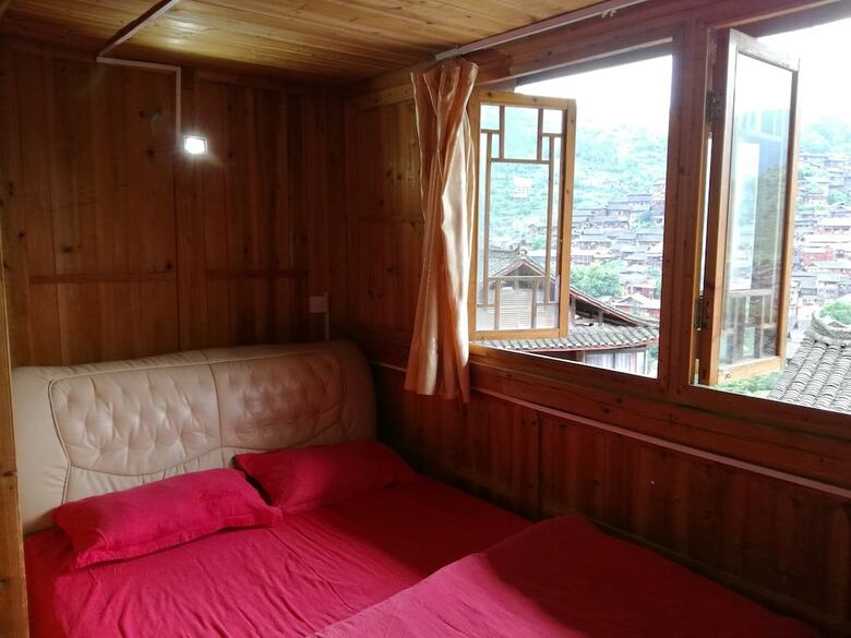Hostal Spring Orchid Youth Hotel