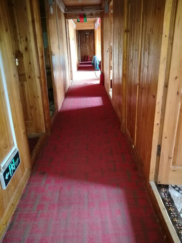 Hostal Spring Orchid Youth Hotel