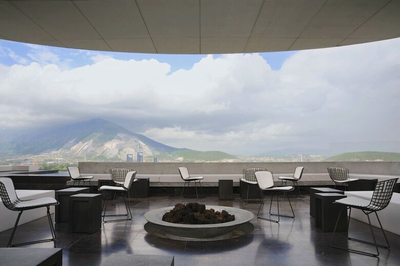 Hotel Habita Mty