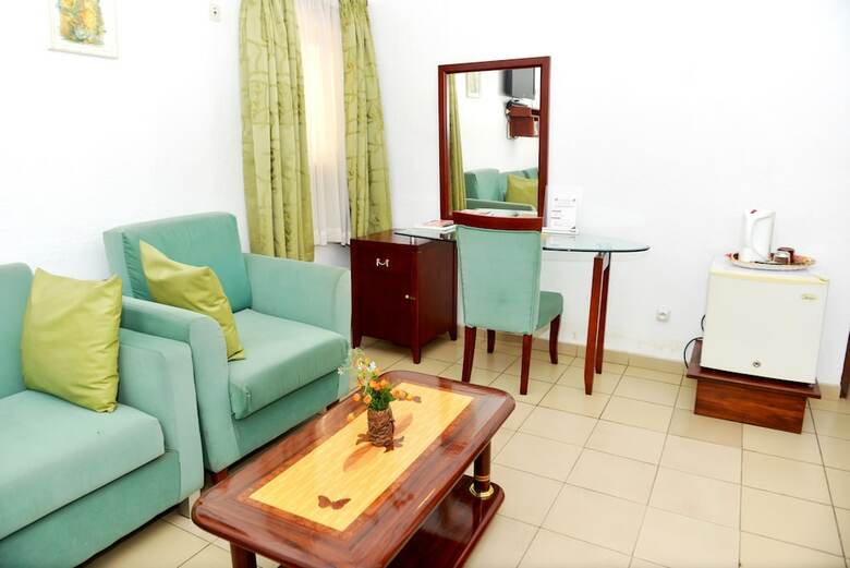 Paradise Hotel