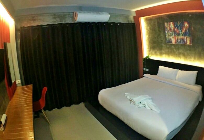 Hotel Coconut Budget And Boutique Huahin