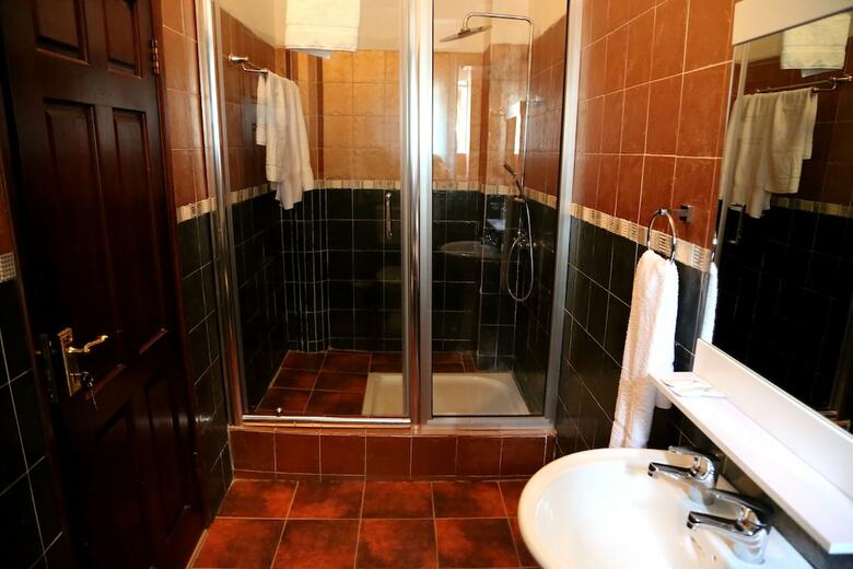 Eden Vale Hotel & Executive Training Cen