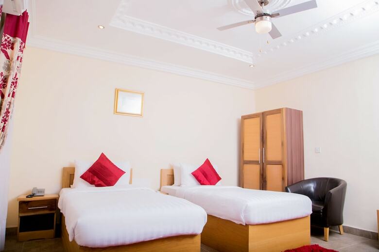 Eden Vale Hotel & Executive Training Cen