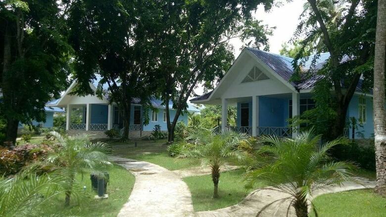Hotel Azura Beach Resort