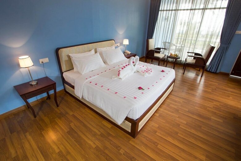 Hotel Azura Beach Resort