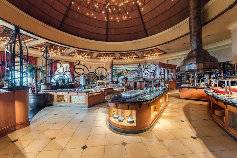 Royal Sibaya Hotel