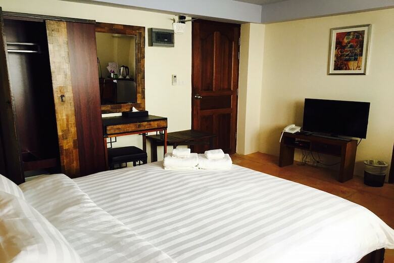 Hotel Arcadia Maephim Serviced Apartment